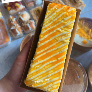 Bông lan sữa chua nướng lớn